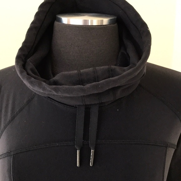 LULULEMON Athletica Size 2 Black Sweatshirt - Picture 2 of 7